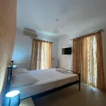 Dinos Apartmán